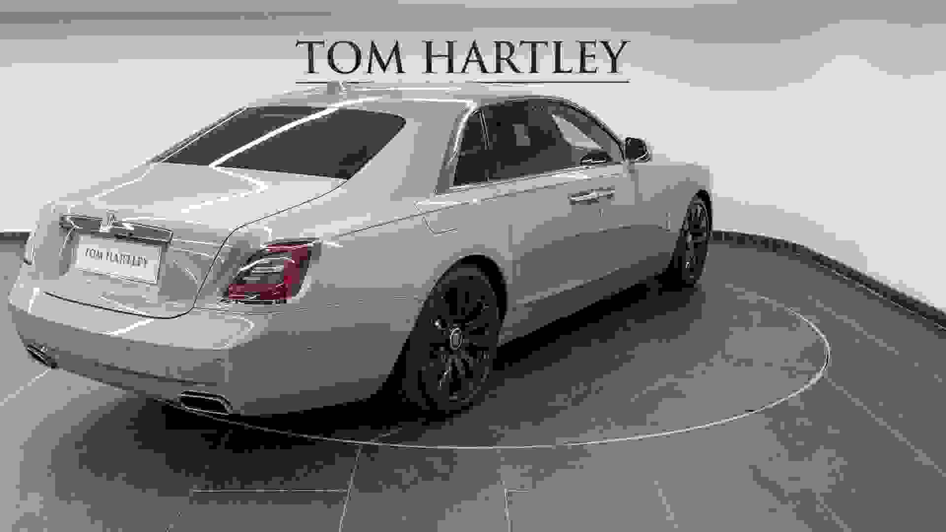 Rolls-Royce GHOST Photo 3164fc20-5c8d-4426-8aa5-51d19208e83f.jpg