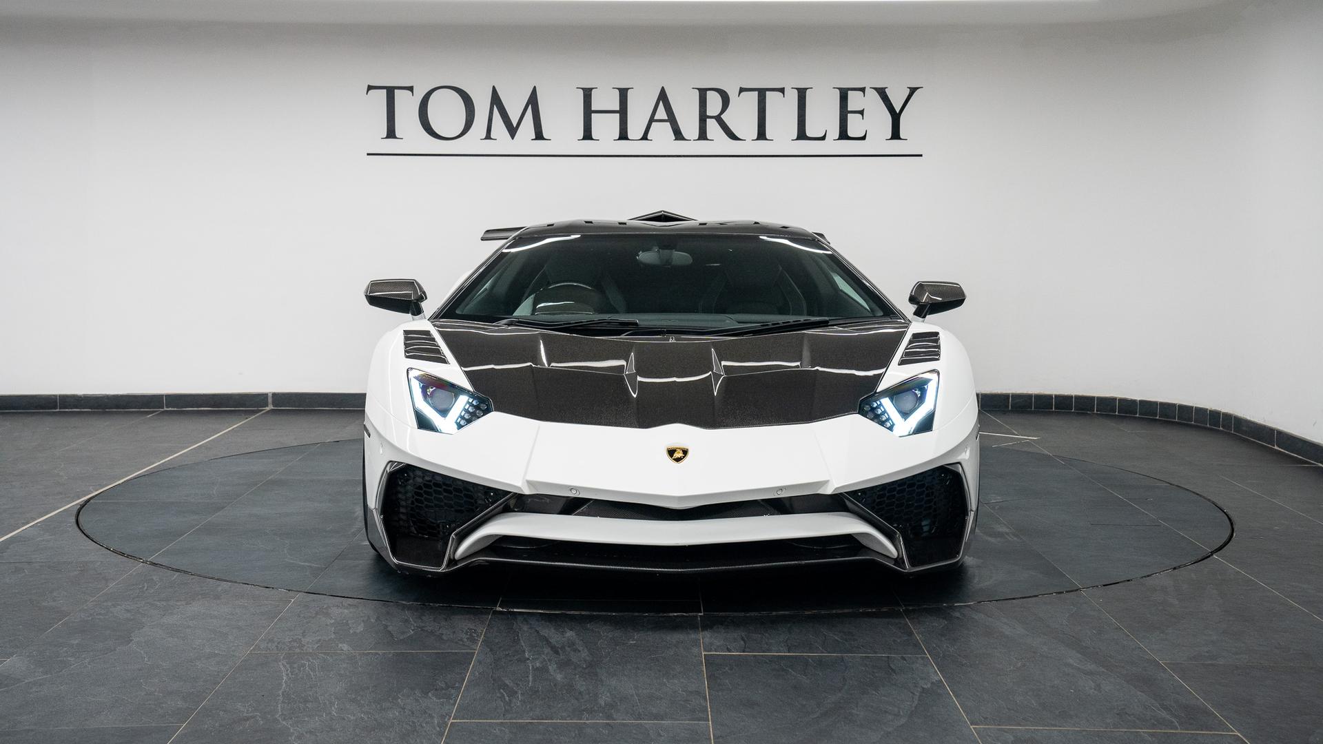 LAMBORGHINI Aventador Photo 31679f74-4459-4ff1-bb84-cdd827b25b99.jpg