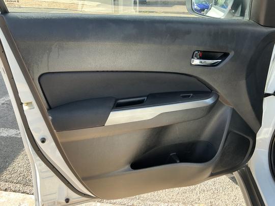 Suzuki Vitara Photo 38