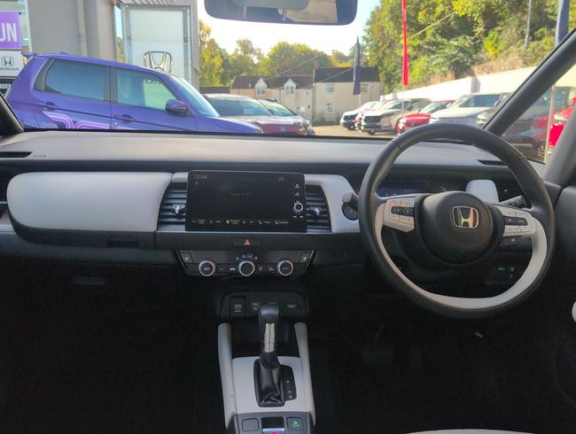 Honda Jazz Photo 318d527b-4f28-4607-af0e-4adab8ab0b42.jpg
