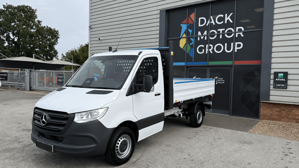 Mercedes-Benz Sprinter Photo 319d663f-87c1-4bda-947e-da83a0d980ab.png