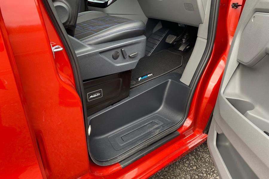 Ford TRANSIT CUSTOM Photo 31a099fe-21a7-46bd-9490-0b583f6bb15f.jpg