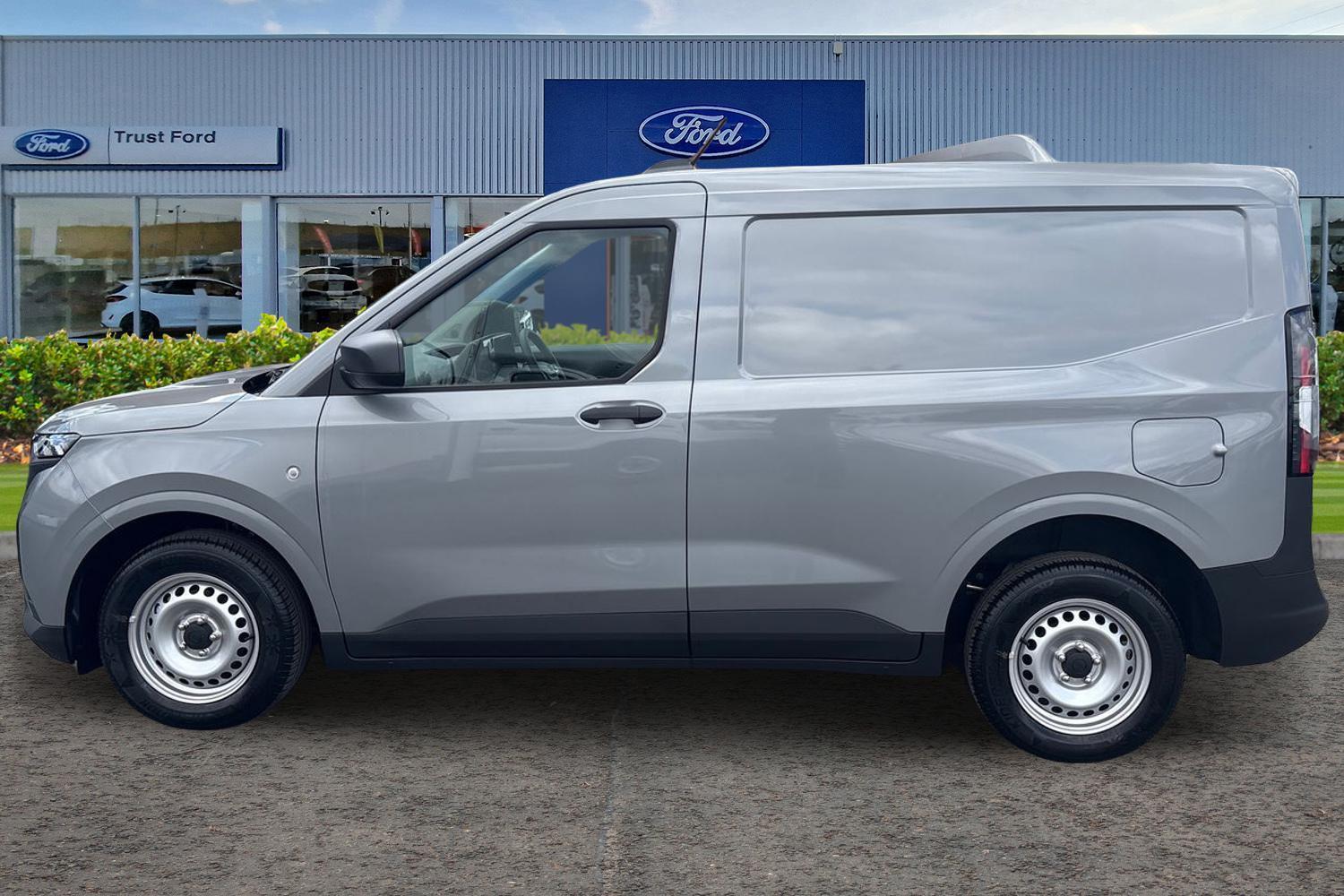 Ford TRANSIT COURIER Photo 5