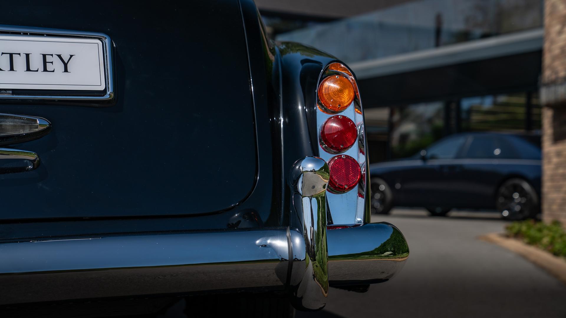 Rolls-Royce Phantom VI Limousine Photo 31a0ea79-b902-4f2d-99c9-4139974898ad.jpg