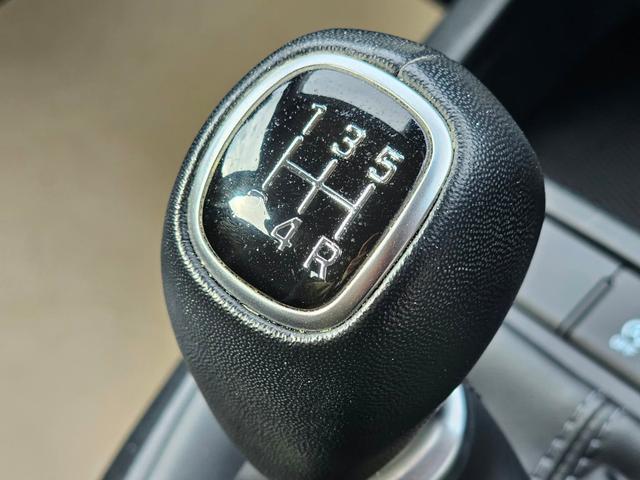 Hyundai i10 Photo 31bc6ff6-291d-4670-ada4-7cf456b481ad.jpg