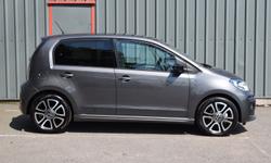 Volkswagen UP Photo 1