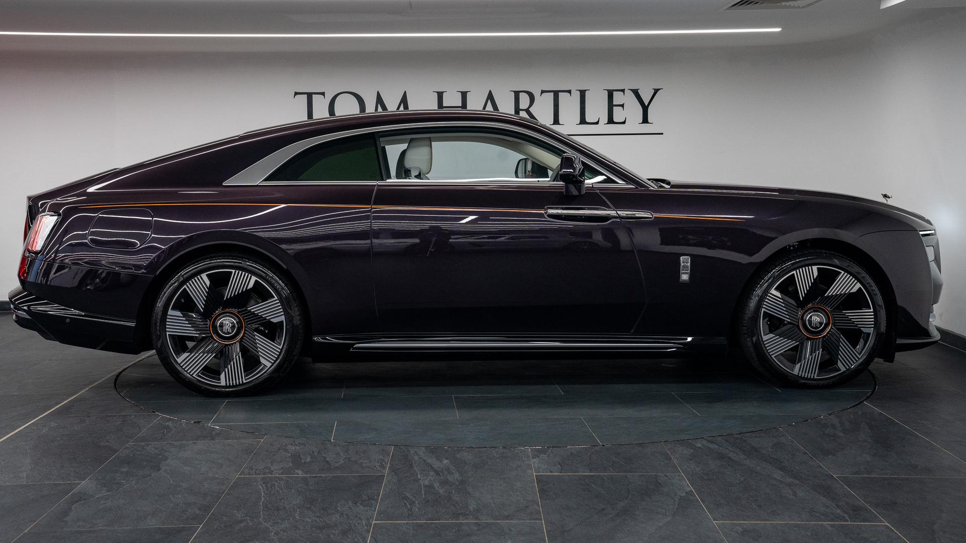 Rolls-Royce Spectre Photo 31d3a754-a5a8-47a3-ba2e-dc9325c752bf.jpg