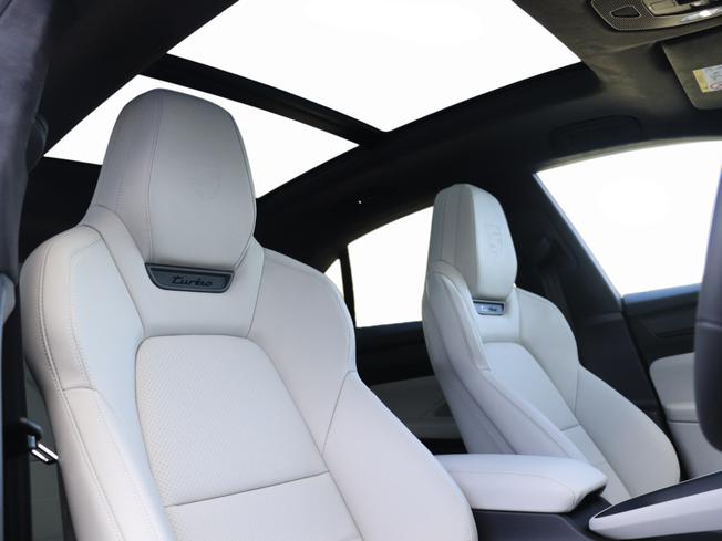 Porsche Macan Photo 14