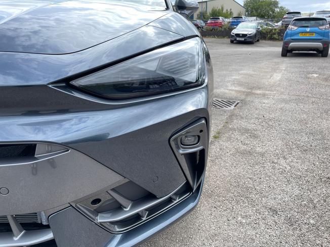 CUPRA Leon Photo 17