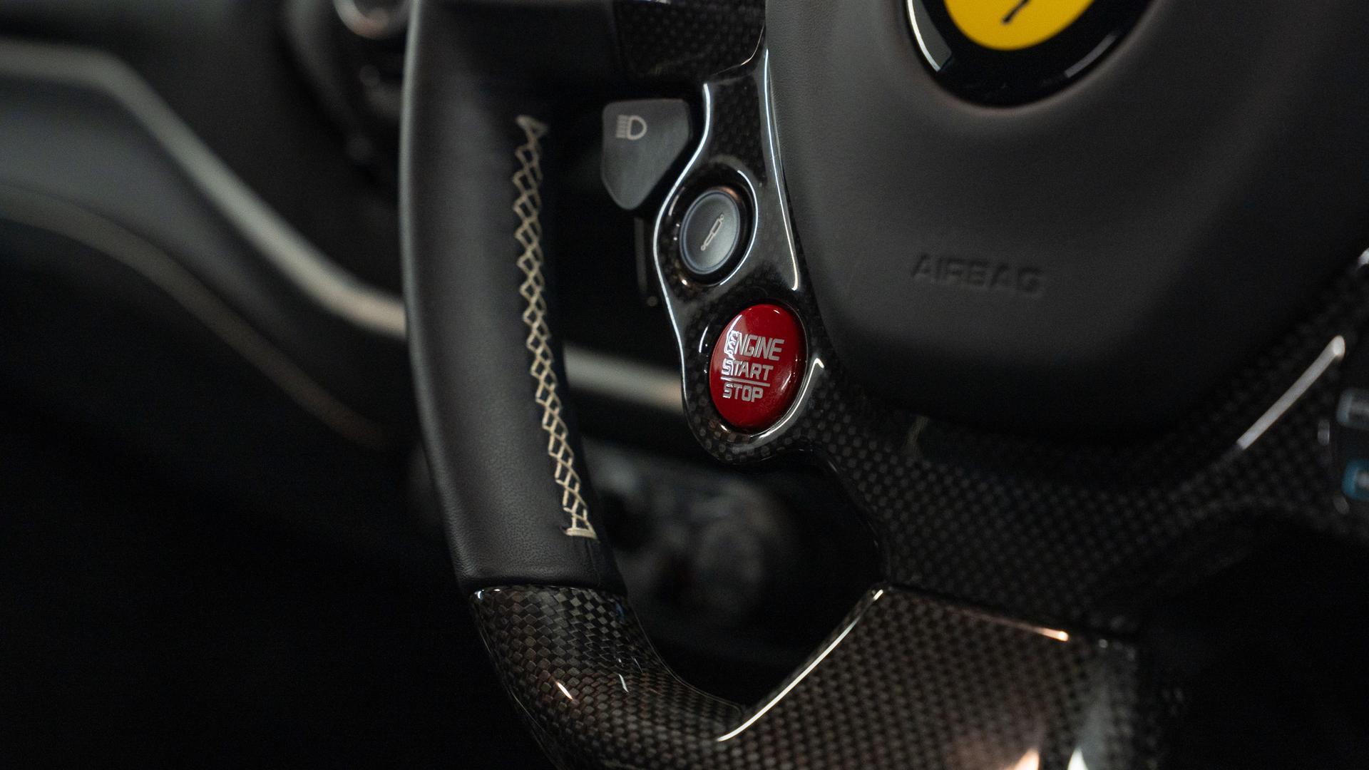 Ferrari 488 Photo 320677de-dfdd-4238-99cf-9726f8bfcb5b.jpg