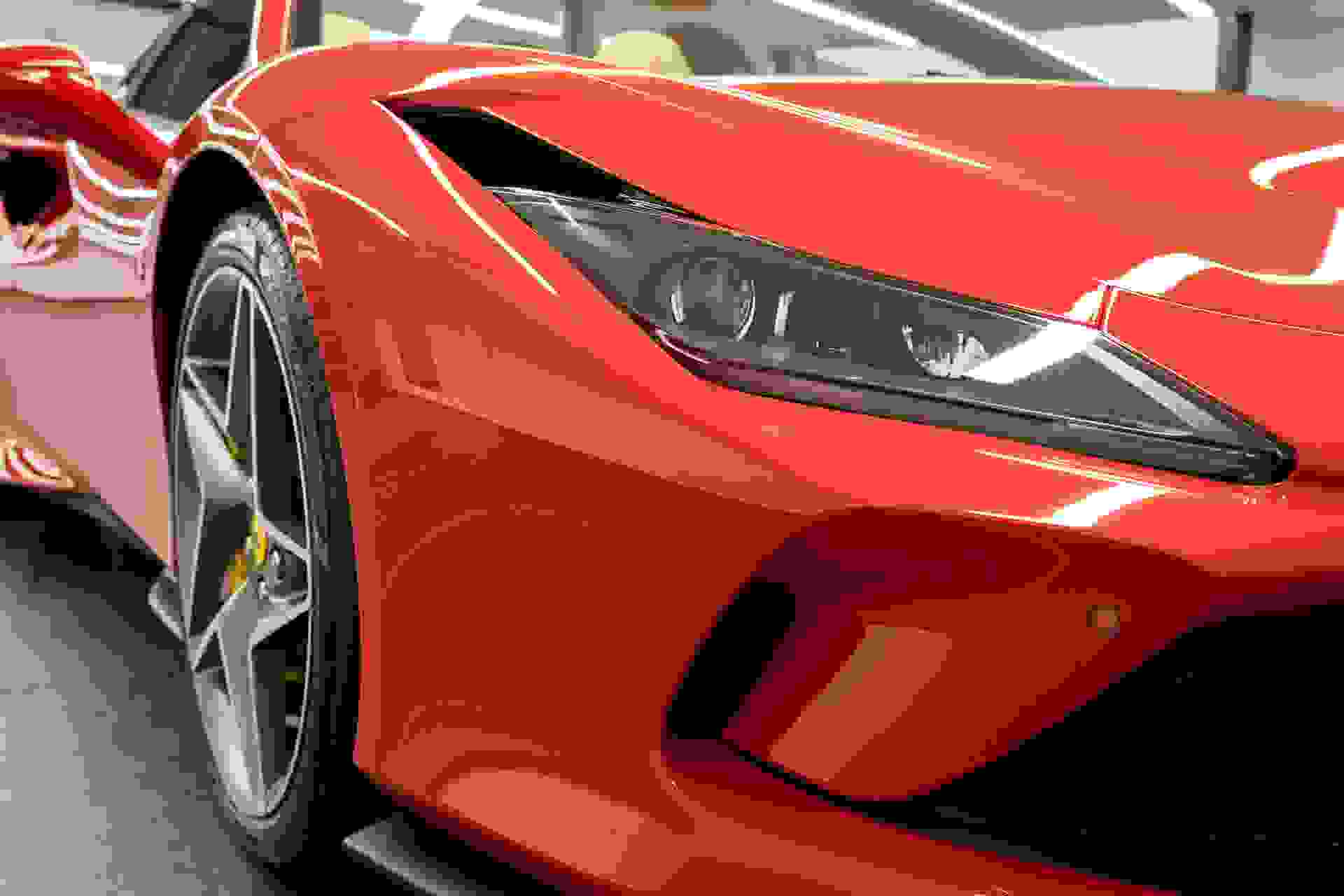 Ferrari F8 Photo 320b516c-bb1a-45e8-b90f-ae587d274f00.jpg
