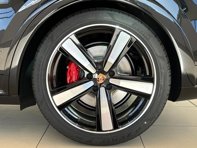 Porsche Cayenne Photo 26