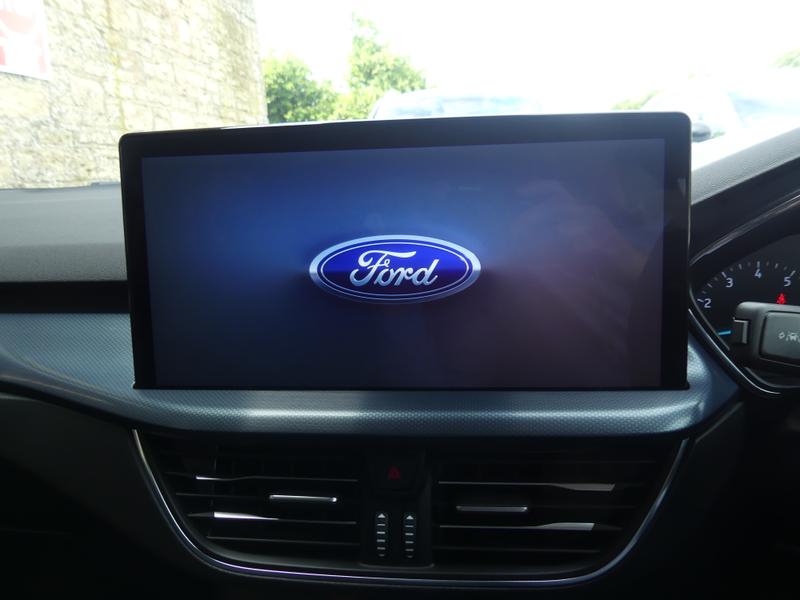 Ford Focus Photo 32231c57-3163-4fb4-a220-8910991331a1.jpg