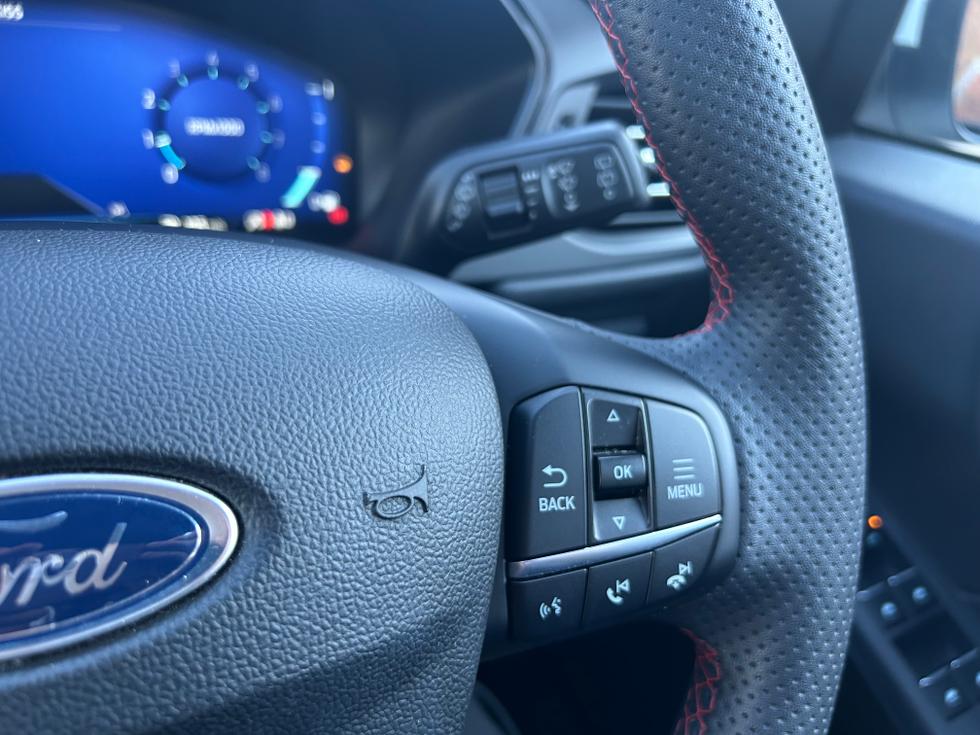 Ford Kuga Photo 323476a3-03c0-4254-a858-69246037e762.jpeg