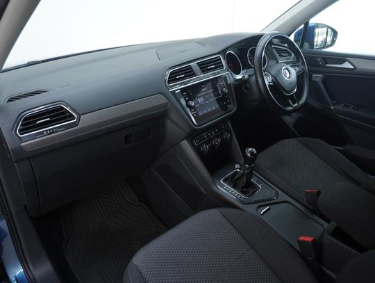 Volkswagen Tiguan Allspace Photo 32374e97-1d5a-465a-821f-eae2f54a1a17.jpg