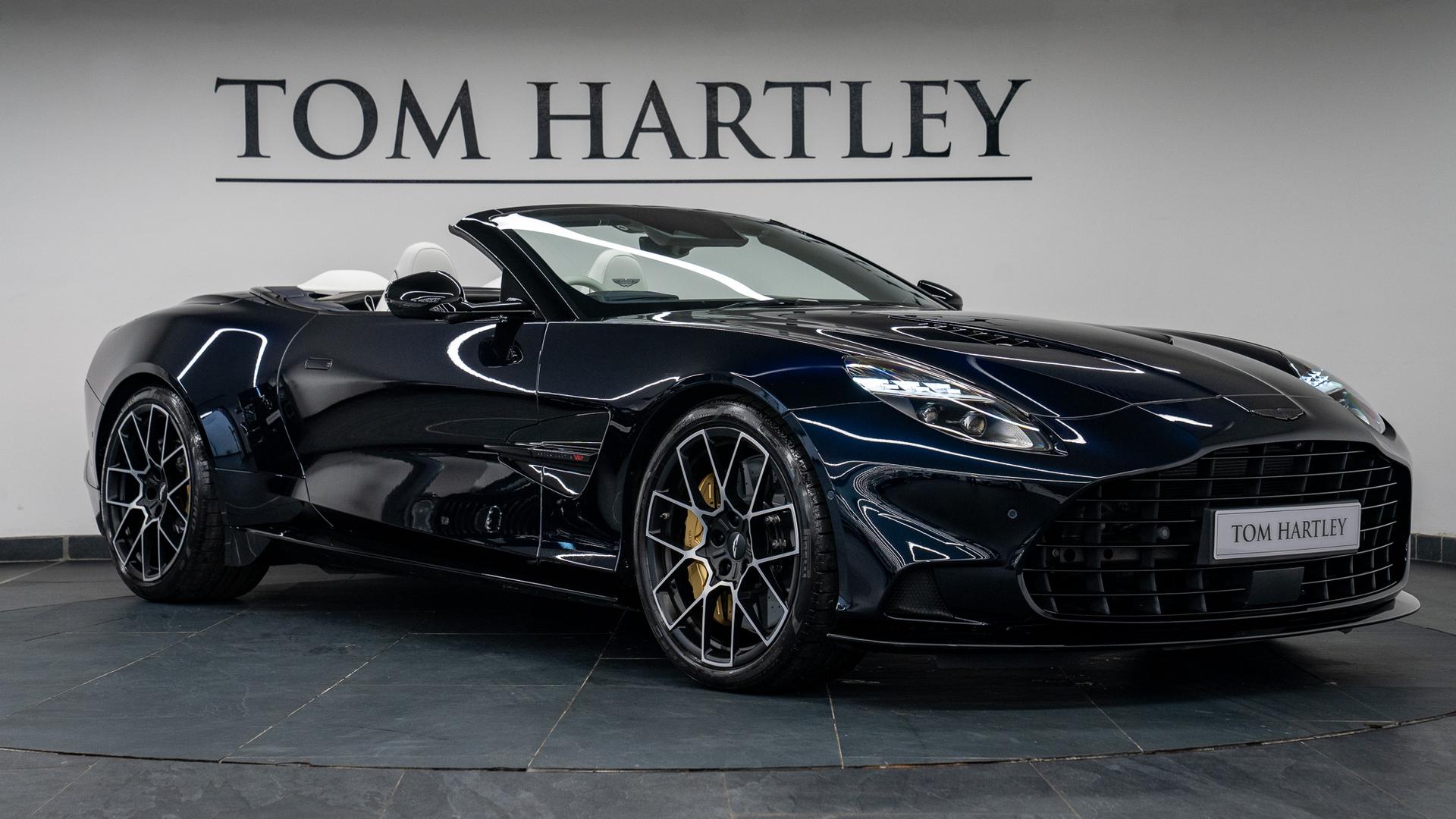 Aston Martin Vanquish Photo 324057ed-f799-4882-85dd-7c21067da392.jpg