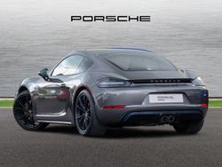 PORSCHE 718 Cayman Photo 2