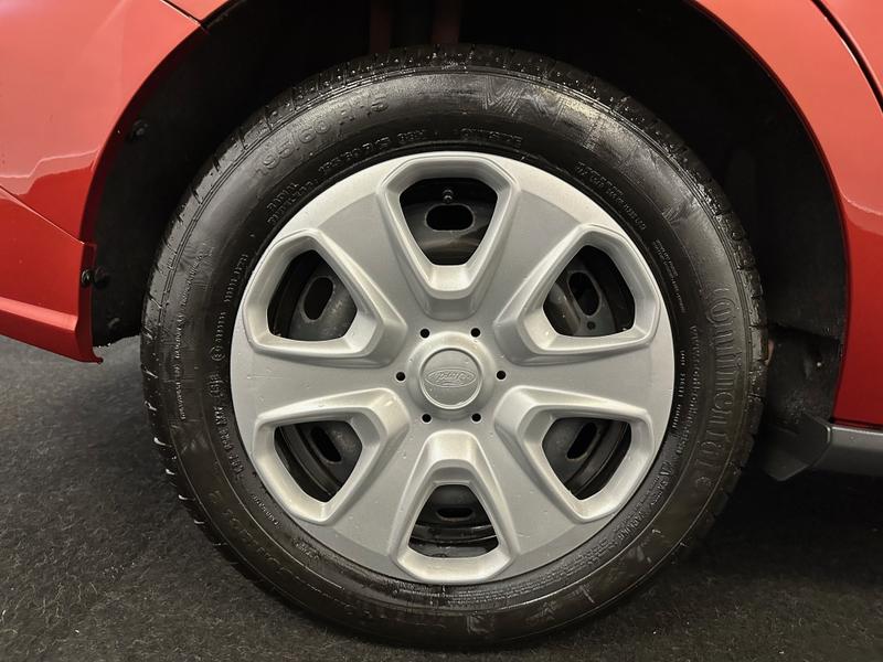 Ford Tourneo Courier Photo 326243d3-b9c1-4194-9aa5-1c78272d446b.jpg