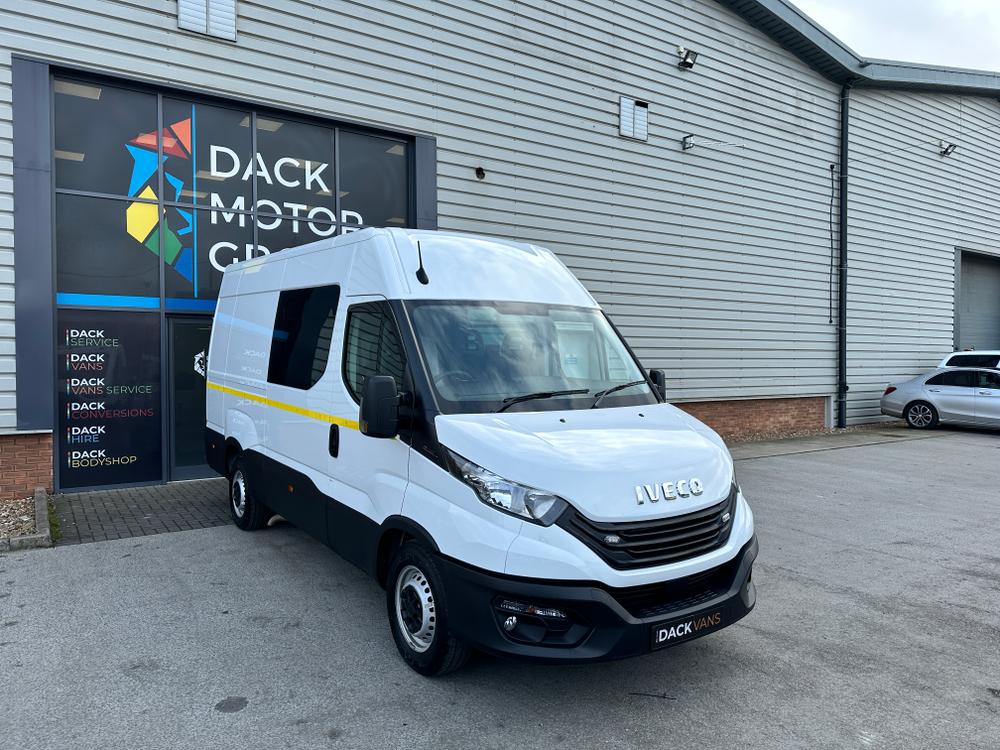 Iveco Daily Photo 32668c1d-3dbe-4c5a-ac3d-bd68bff5c2ac.jpg