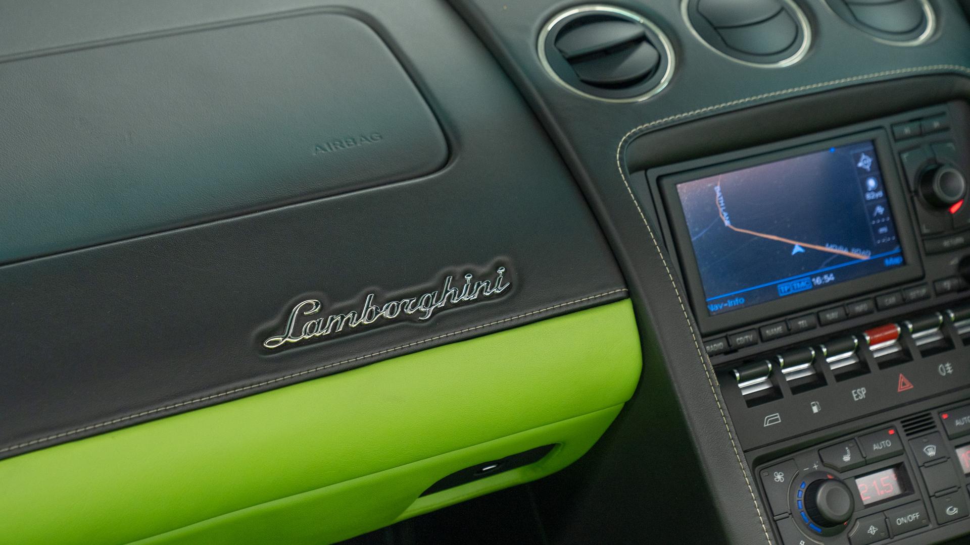 LAMBORGHINI Gallardo Photo 3269c6c6-b6b1-48a6-a77f-fb136858d93c.jpg
