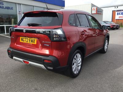 Suzuki S-Cross Photo 12