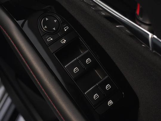 Mazda CX-30 Photo 32b2678e-a884-4382-8051-abc01f38ef20.jpg