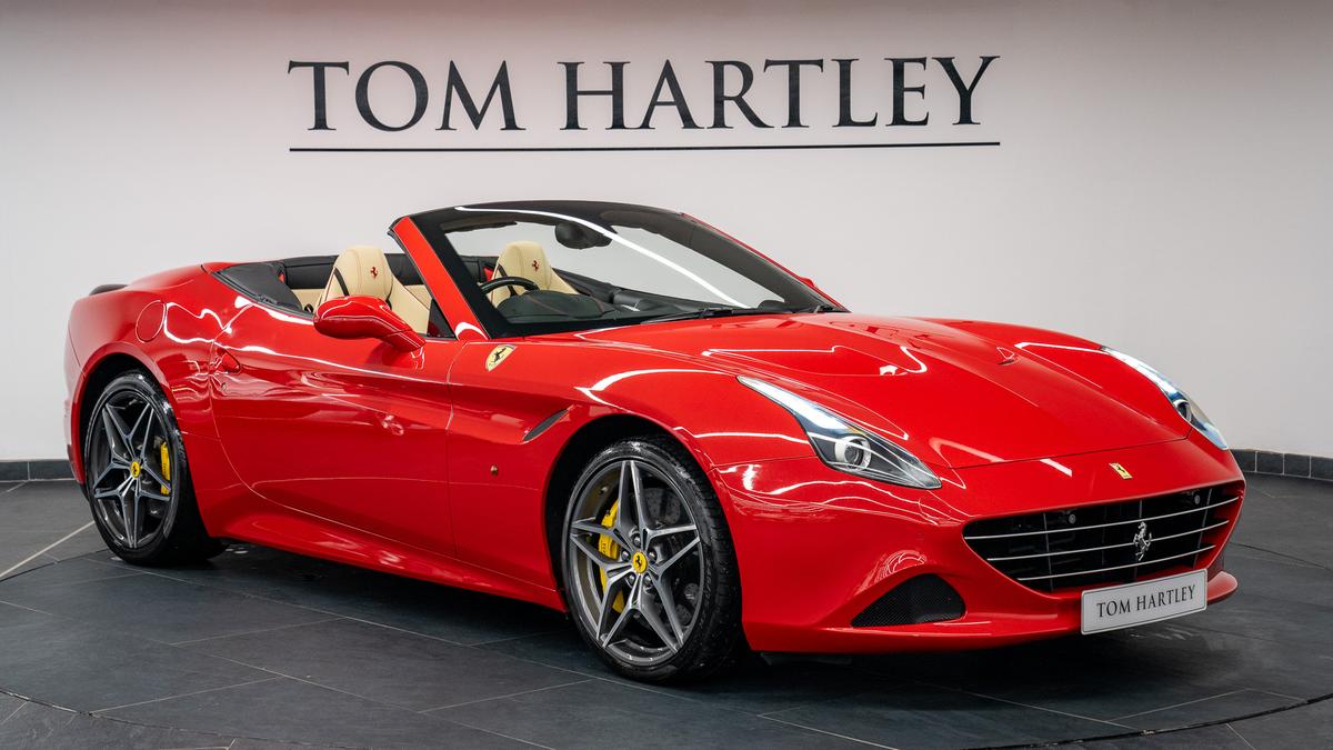 Used 2015 Ferrari California T Rosso Corsa at Tom Hartley