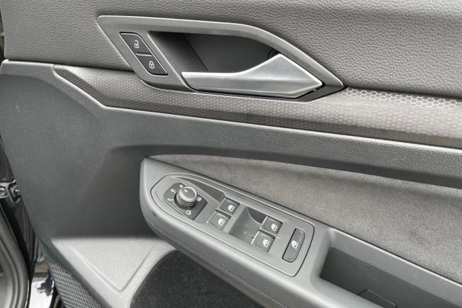 Volkswagen Golf Photo 26