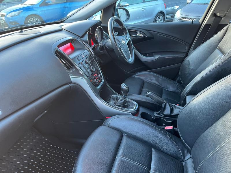 Used Vauxhall Astra SN63EZM 6