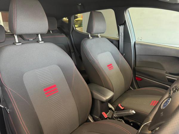 Used Ford Fiesta YR72UWS 12
