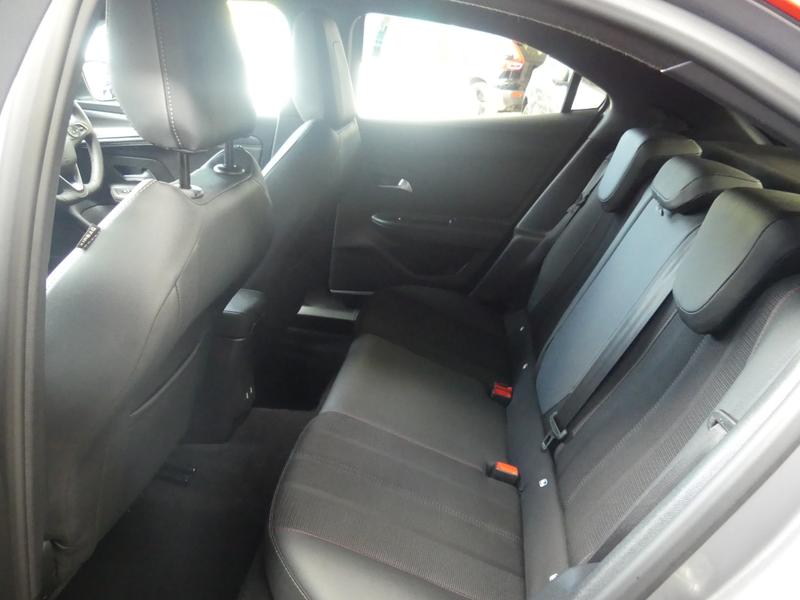 Vauxhall Mokka Electric Photo 32e5064a-e949-43a8-a233-8fed62025032.jpg