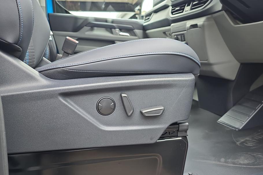 Used Ford E-TRANSIT CUSTOM CUSTOMSPORT2 9