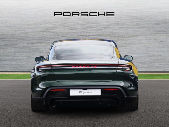 PORSCHE Taycan Photo 7