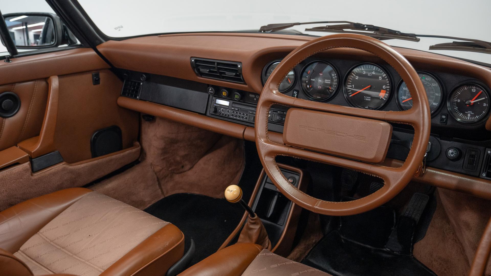 Porsche 911 Photo 330dc728-e3d0-4809-b045-13353e04571e.jpg