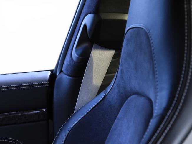 PORSCHE 911 Photo 34