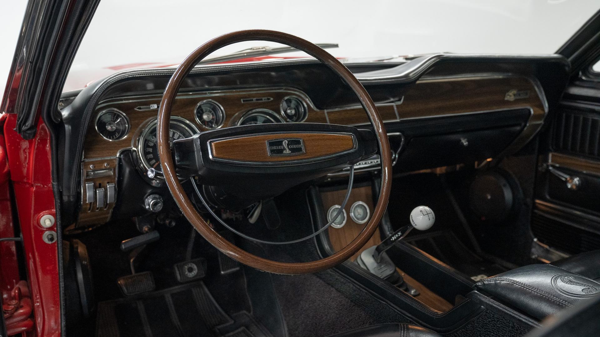 Ford Mustang Photo 3322f738-520a-44ca-8de1-c0529463bc16.jpg