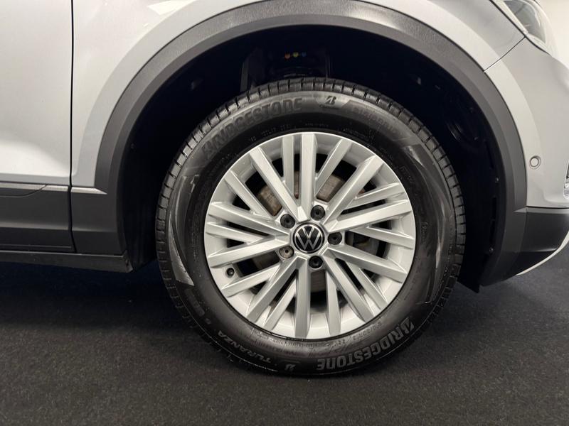 Volkswagen T-Roc Photo 33283809-a47a-49e3-b8aa-1bf13b930f75.jpg