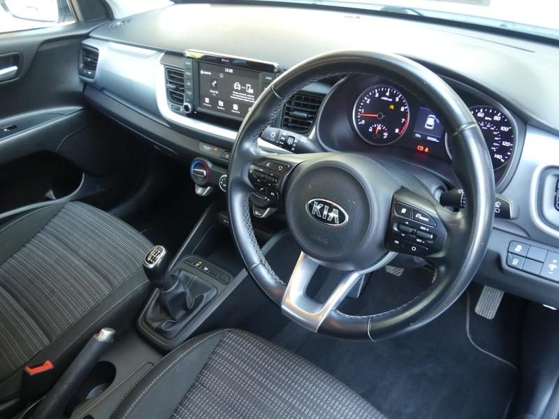 Kia Stonic Photo 332f8df6-a3b1-4e15-b620-6623e008f696.jpg