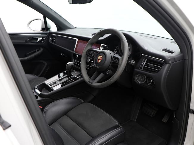 Porsche Macan Photo 43
