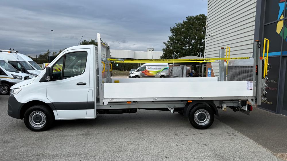 Mercedes-Benz Sprinter Photo 33418ef4-ed92-46bc-83d1-e9806df8a65b.jpeg