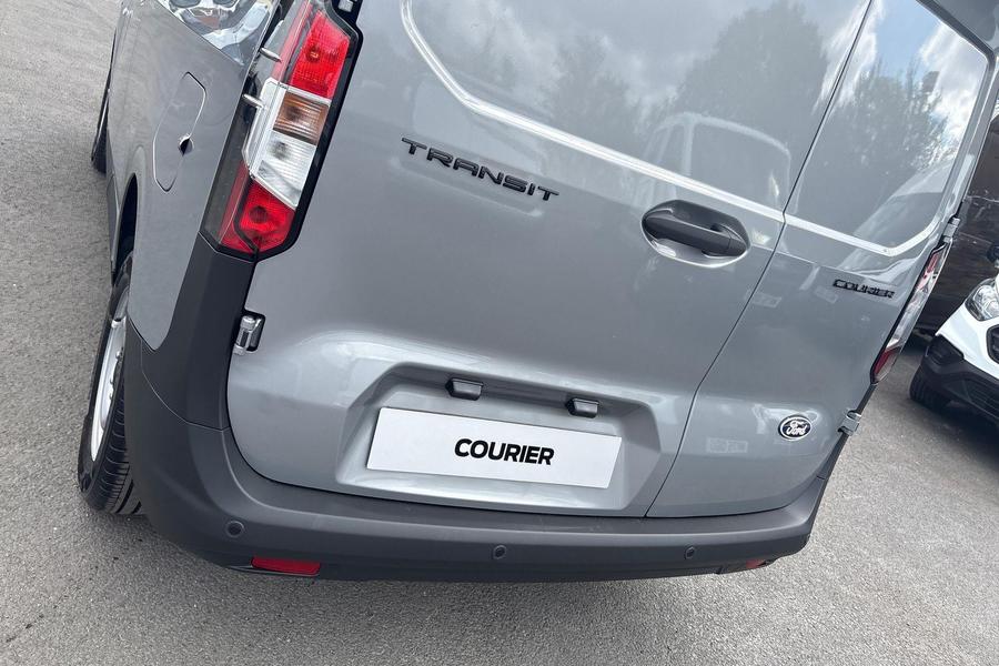 Ford TRANSIT COURIER Photo 3347d8f9-12d5-4c83-b483-731fb1bc35c4.jpg