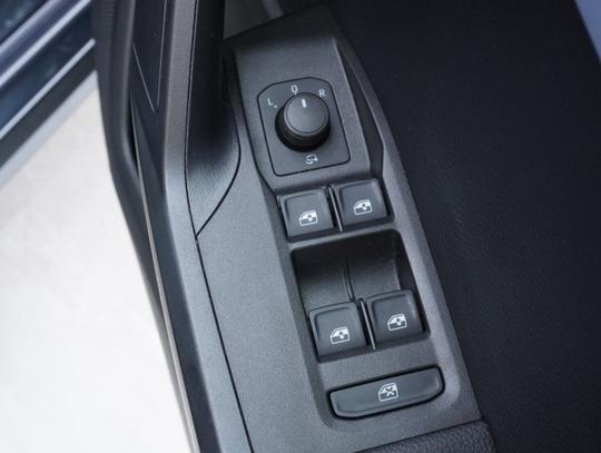 SEAT ARONA Photo 33487aaf-d404-4473-88b2-35e377a7694e.jpg