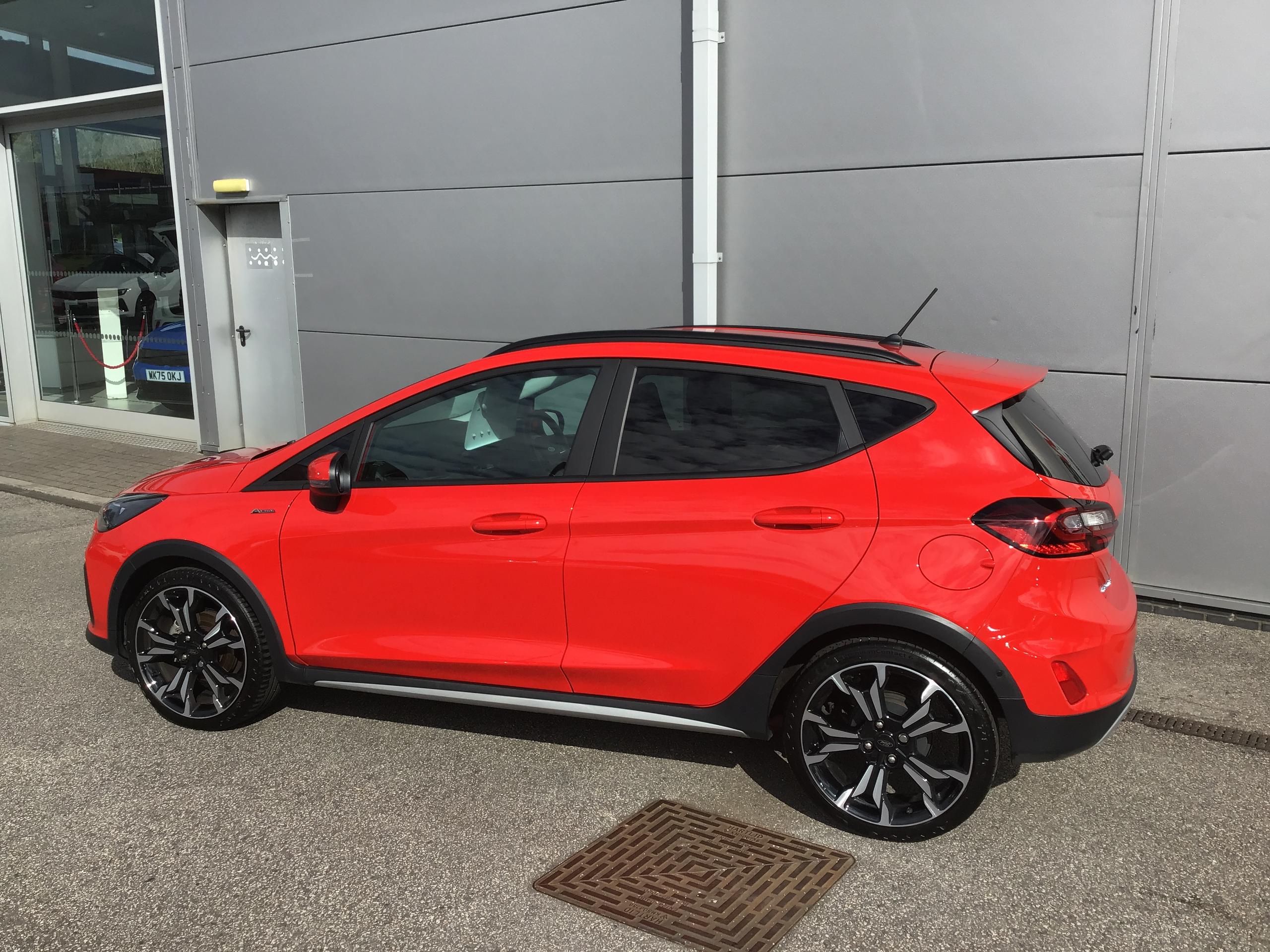 Ford Fiesta Photo 6