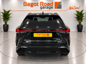 Lexus RX500h Photo 3