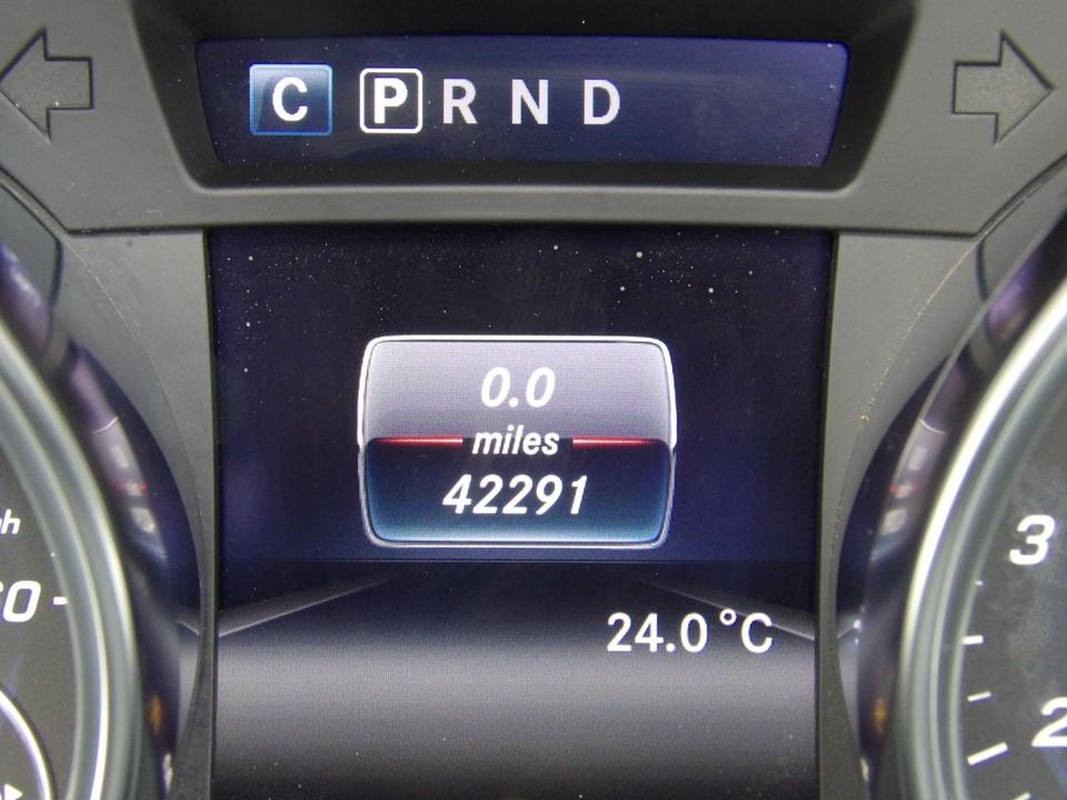 Used Mercedes-Benz SLC AD19DZJ 26