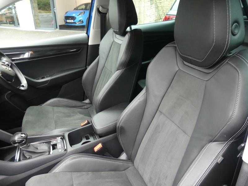 Skoda Karoq Photo 3377fbec-8e19-4377-949d-3b027af8e281.jpg
