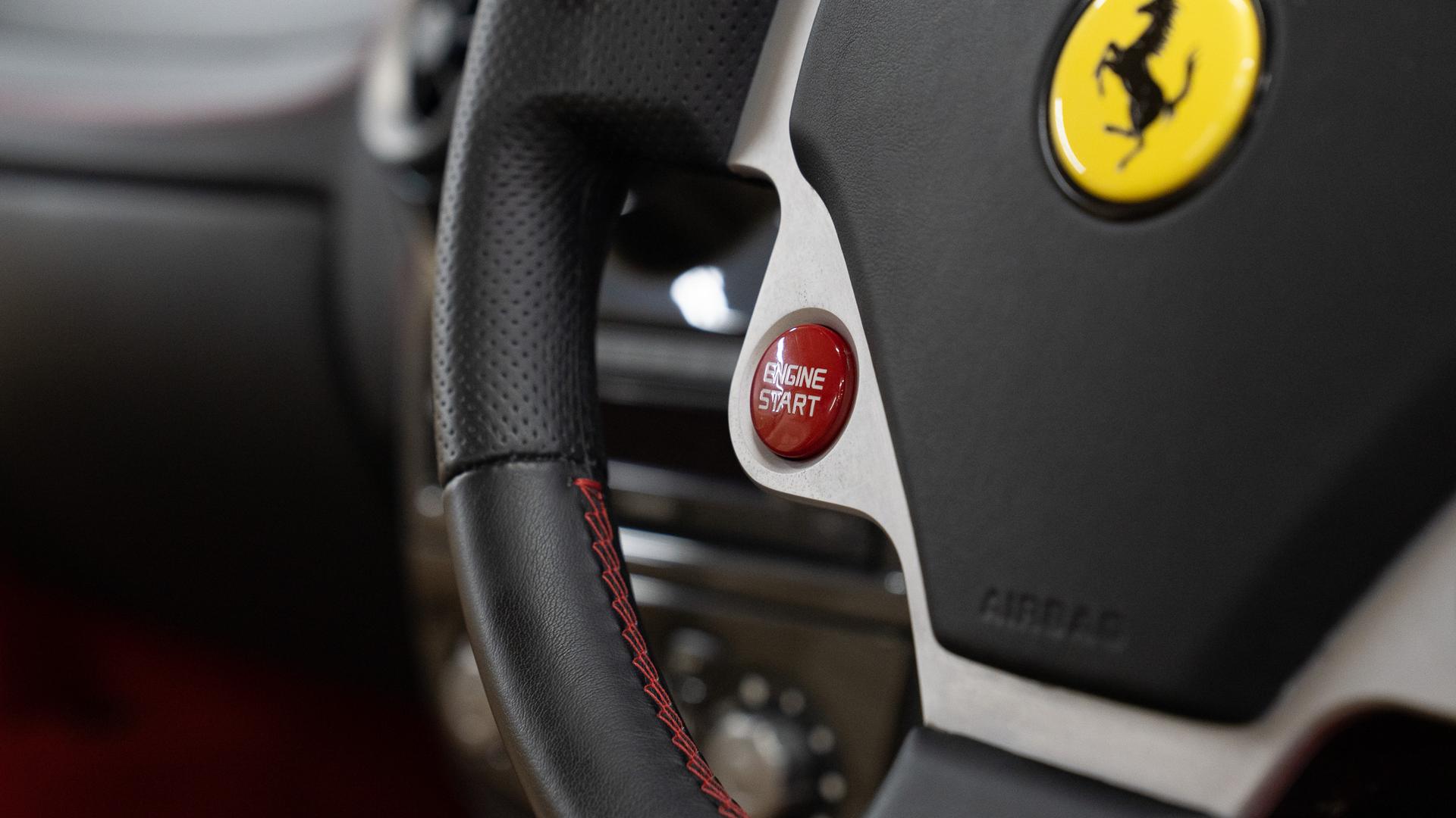 Ferrari F430 Photo 33913454-84bb-4c41-a43b-c2d040c38d01.jpg