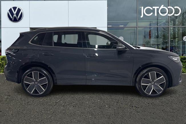 VOLKSWAGEN Tiguan Photo 4