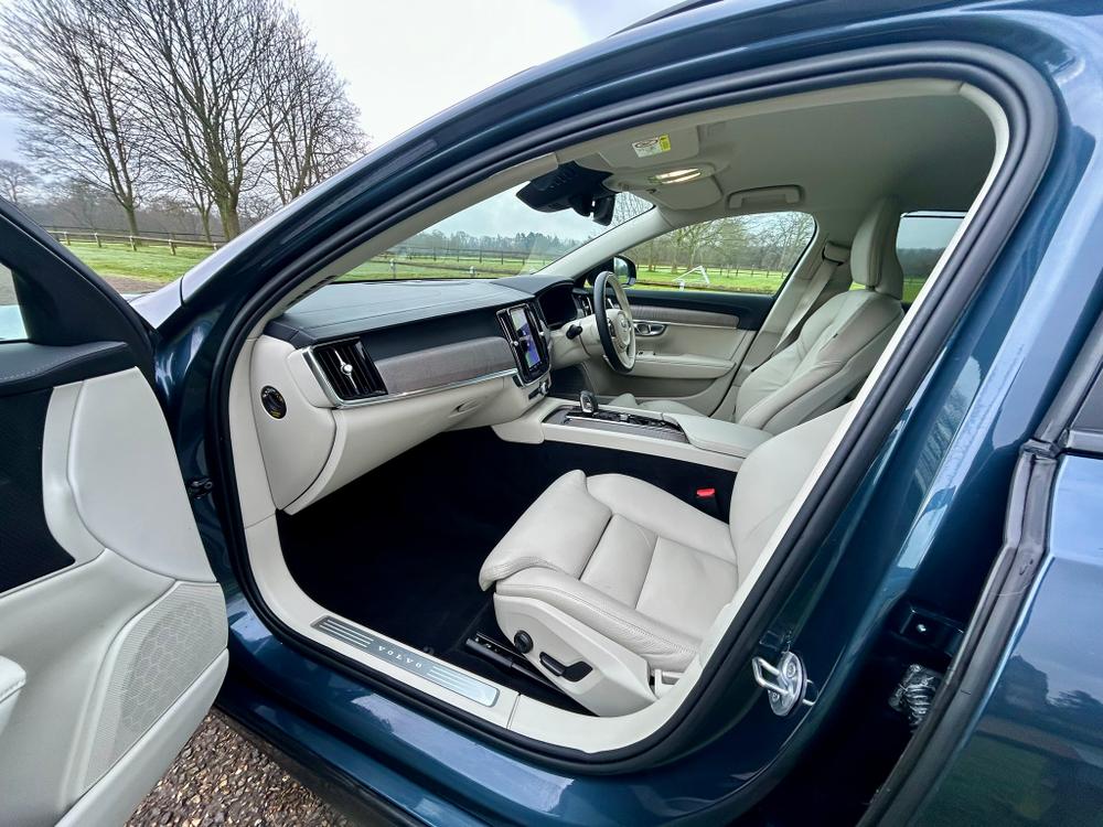 Used Volvo V90 BL23WNS 29