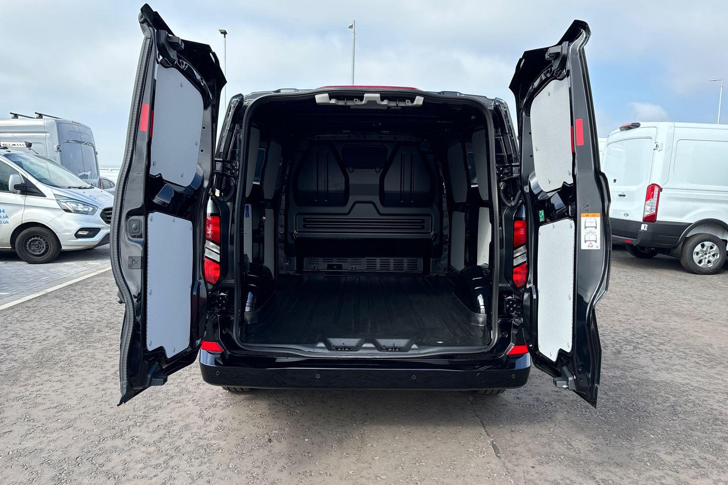 Ford TRANSIT CUSTOM Photo 6